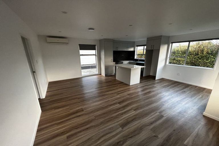 Photo of property in 1/7 Yarra Place, Botany Downs, Auckland, 2010