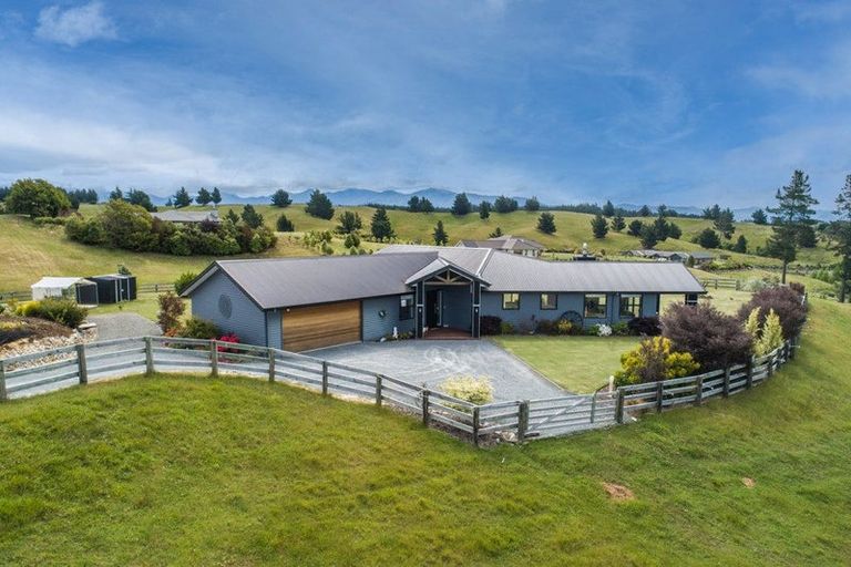 Photo of property in 6 Westmere Drive, Tasman, Upper Moutere, 7173
