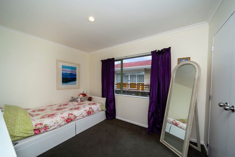 Photo of property in 26 Carthew Street, Okato, 4335