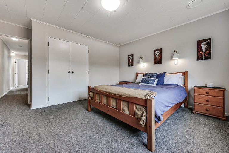 Photo of property in 153 Totara Drive, Pukete, Hamilton, 3200