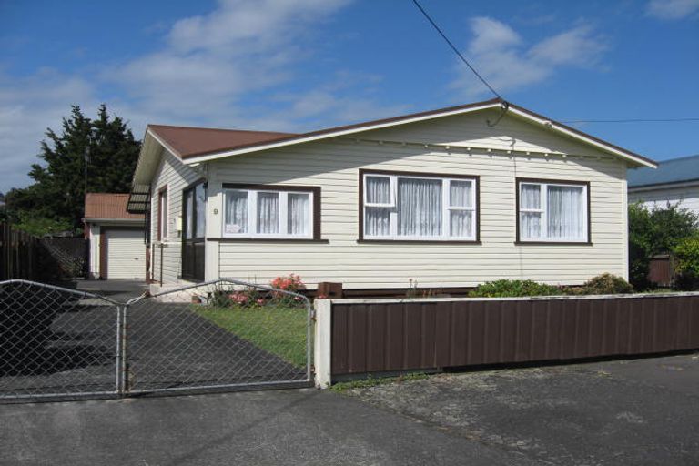 Photo of property in 9 Spier Street, Aramoho, Whanganui, 4500