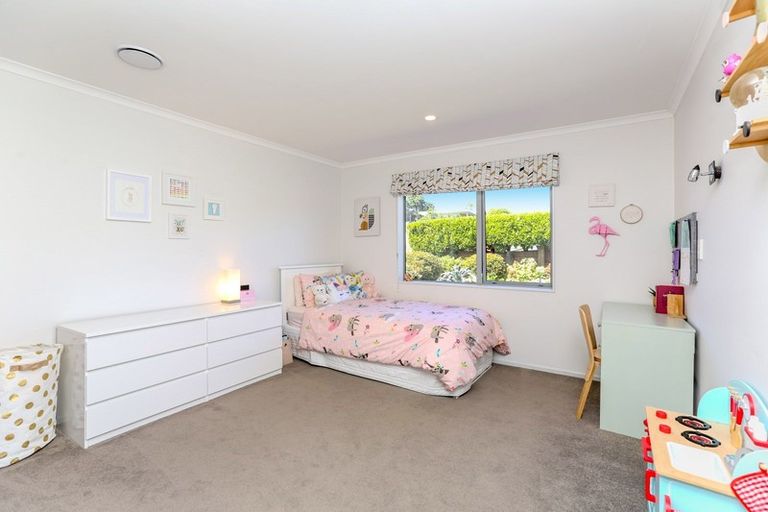 Photo of property in 67 Karamea Street, Whalers Gate, New Plymouth, 4310
