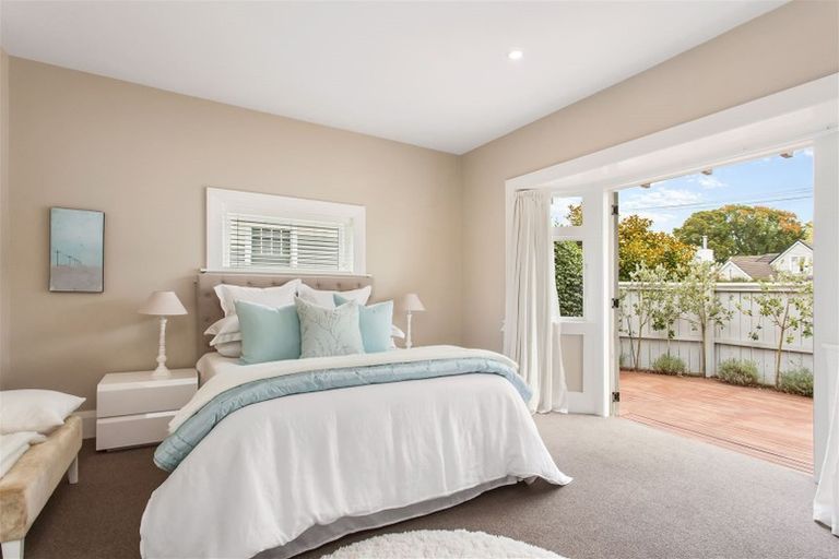 Photo of property in 59 Kotare Street, Fendalton, Christchurch, 8041