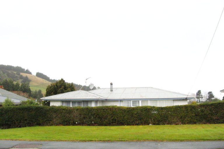Photo of property in 32 Hugh Street, Sawyers Bay, Port Chalmers, 9023