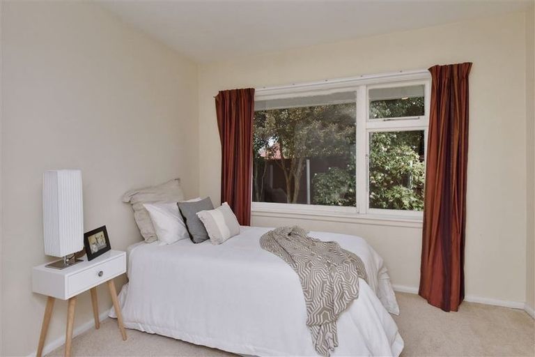 Photo of property in 8 Parkinson Place, Ilam, Christchurch, 8041