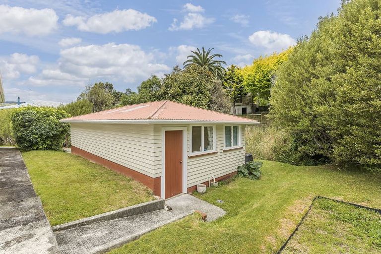 Photo of property in 1 Frederick Street, Tawa, Wellington, 5028