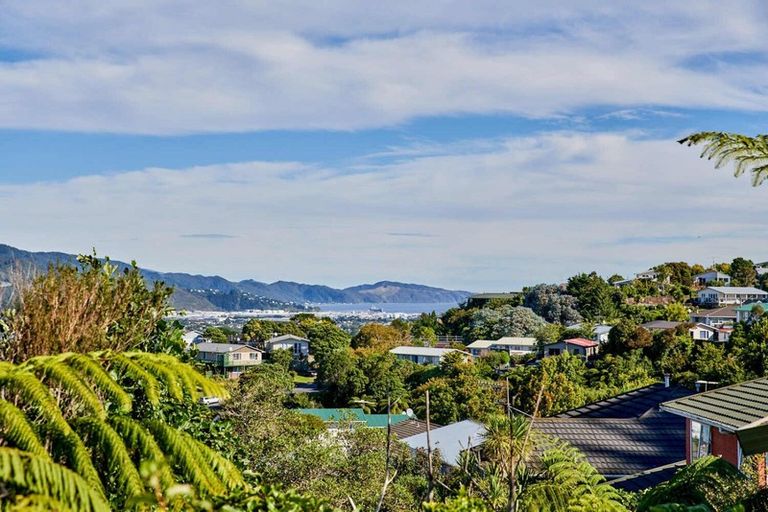 Photo of property in 19 Picasso Grove, Belmont, Lower Hutt, 5010