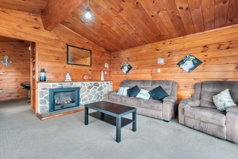 Photo of property in 202 Welcome Bay Road, Welcome Bay, Tauranga, 3112