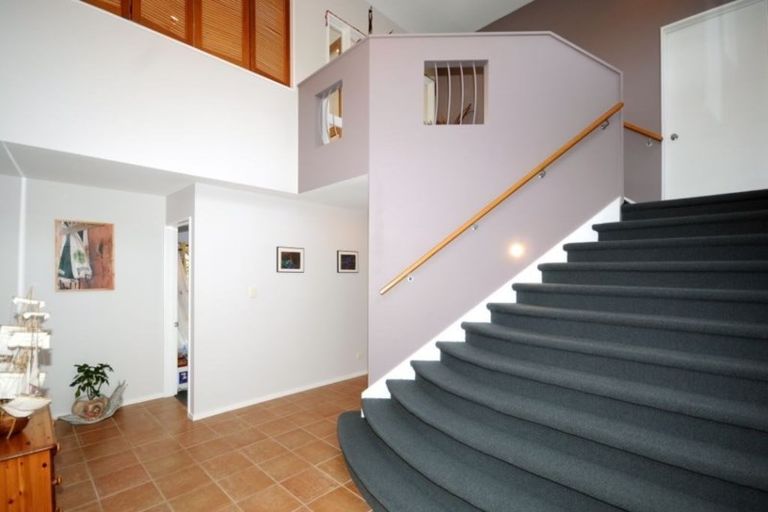 Photo of property in 229b Mount Pleasant Road, Mount Pleasant, Christchurch, 8081