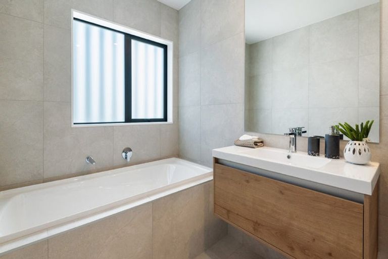 Photo of property in 2 Owen Chapman Drive, Red Beach, 0932