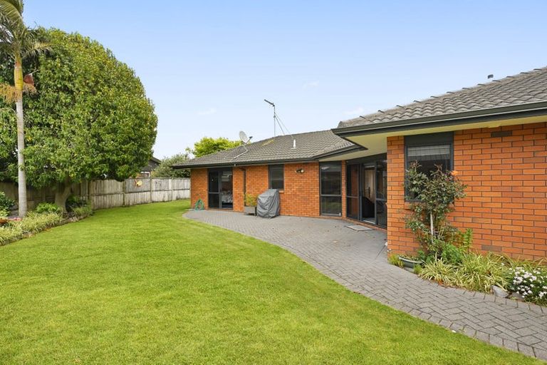 Photo of property in 25 Mangakoea Place, St Andrews, Hamilton, 3200