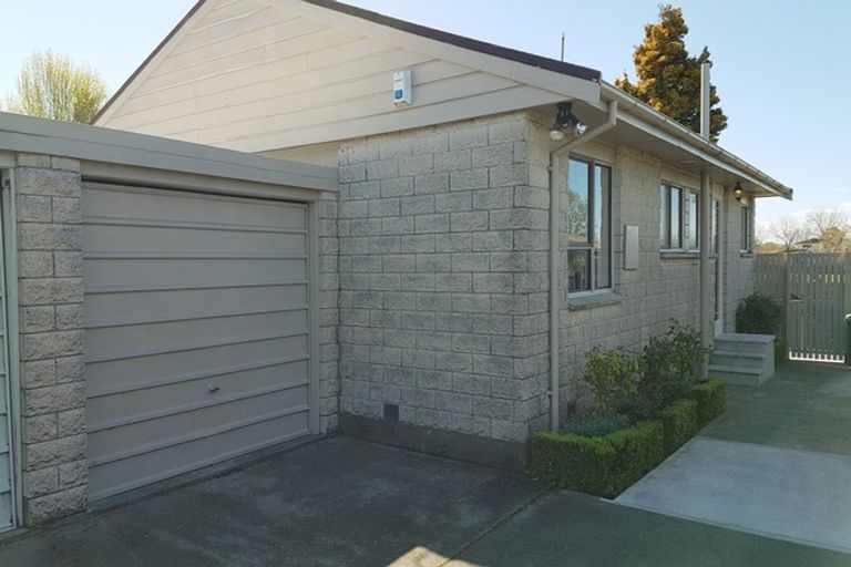 Photo of property in 2/14 Omega Place, Casebrook, Christchurch, 8051