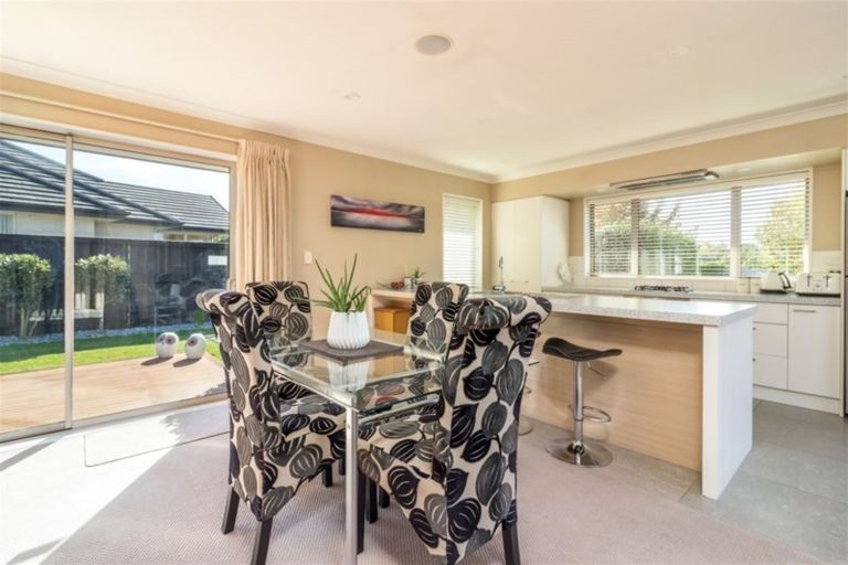 Photo of property in 2 Bernice Crescent, Yaldhurst, Christchurch, 8042