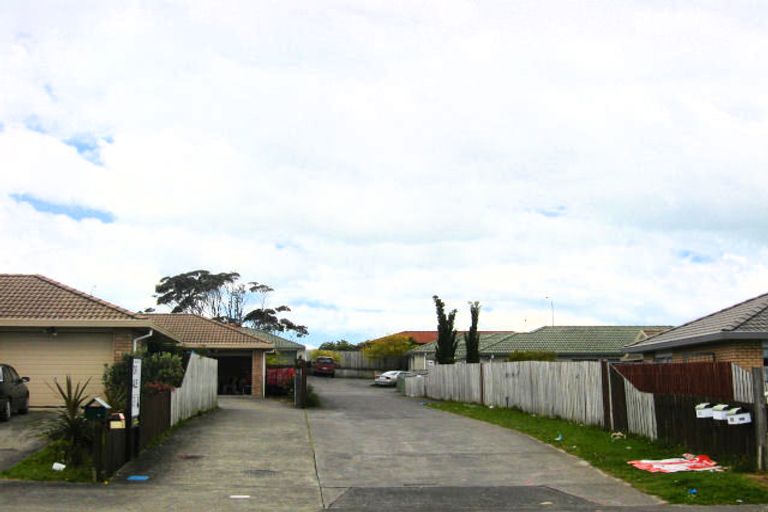 Photo of property in 41a Robert Skelton Place, Clendon Park, Auckland, 2103