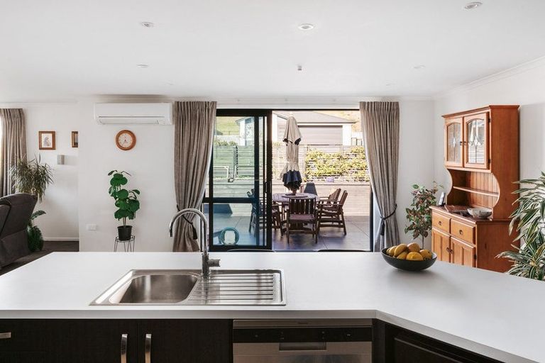 Photo of property in 1 Anglers Way, Omokoroa, 3114