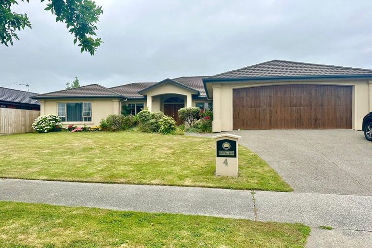Photo of property in 4 Miers Glade, Rototuna North, Hamilton, 3210