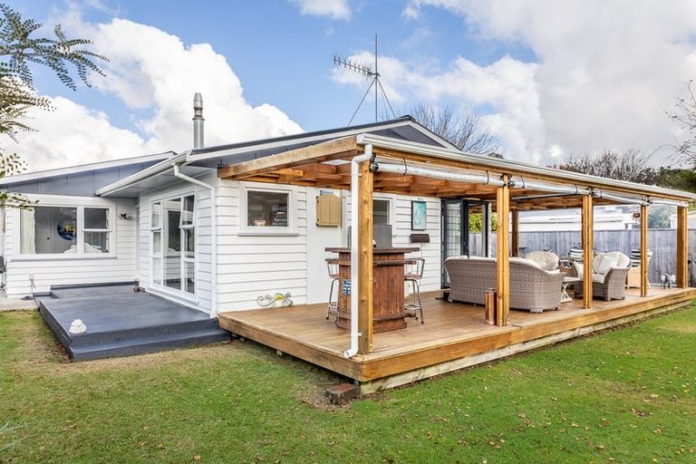 Photo of property in 40a Highbury Drive, Levin, 5510