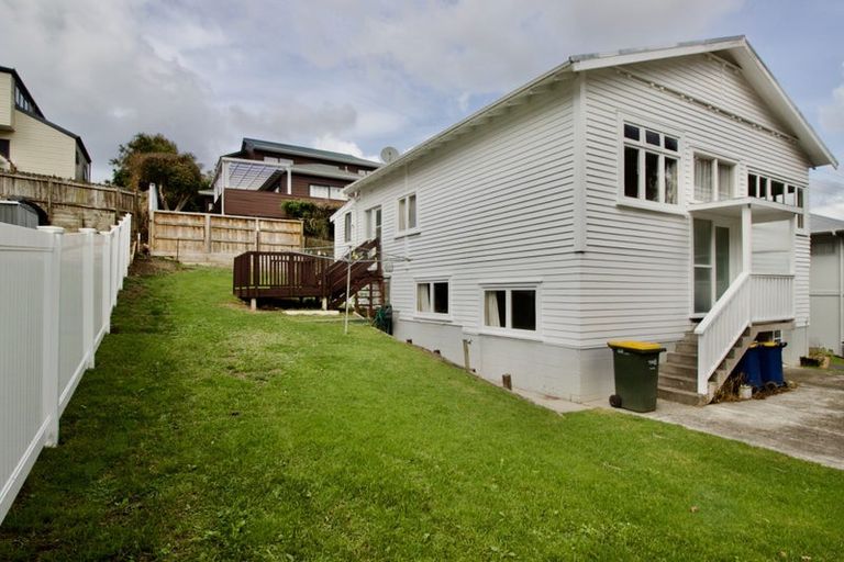 Photo of property in 1/30 Gordon Avenue, Milford, Auckland, 0620