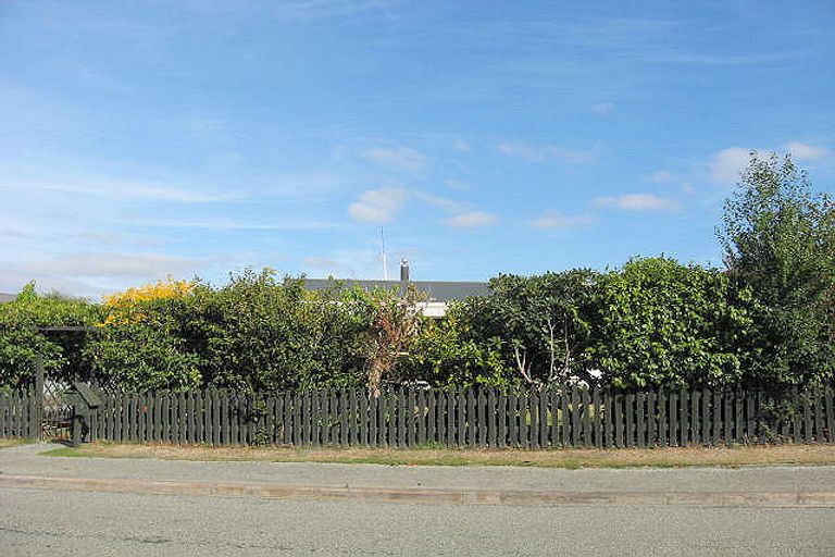 Photo of property in 2 Pitman Place, Waimate, 7924