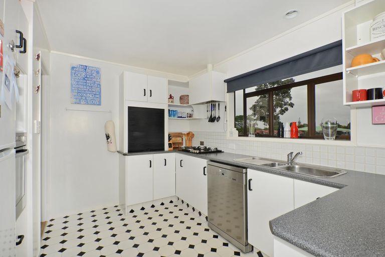 Photo of property in 9 Coleridge Place, Tikipunga, Whangarei, 0112