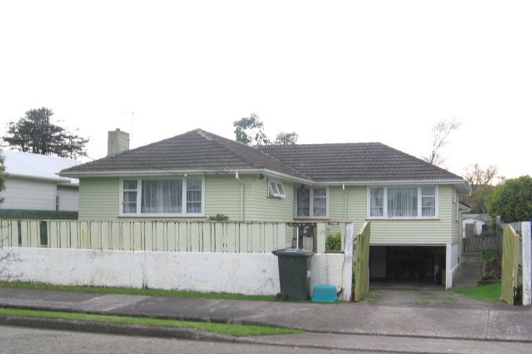 Photo of property in 15 Porutu Street, Fairfield, Lower Hutt, 5011