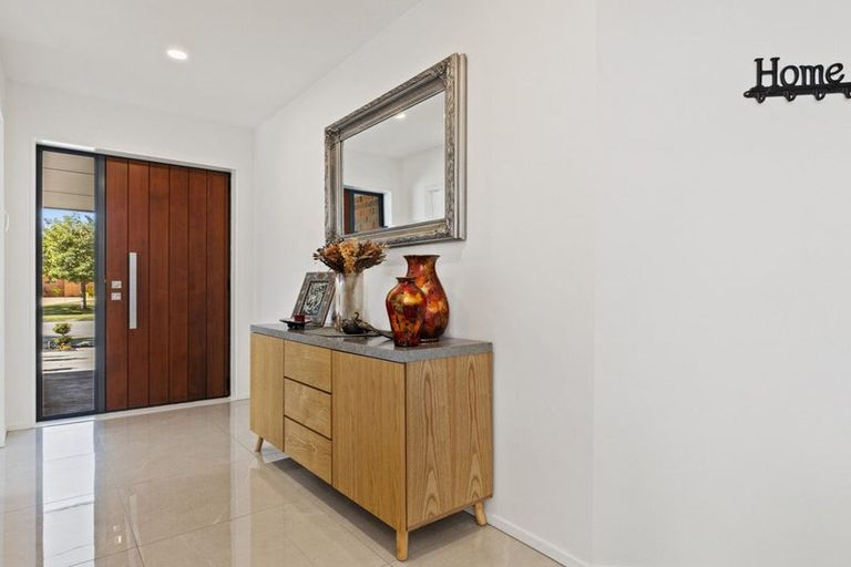 Photo of property in 35 Mounter Avenue, Northwood, Christchurch, 8051