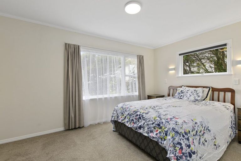 Photo of property in 8 Volkner Grove, Waterloo, Lower Hutt, 5011