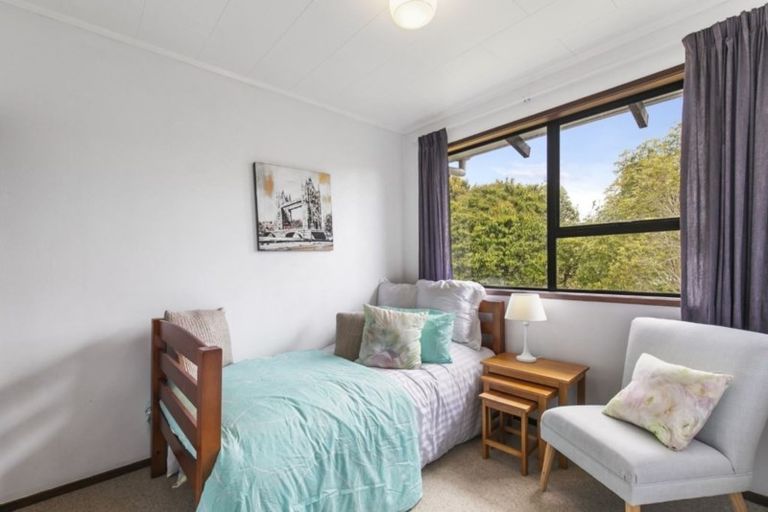 Photo of property in 18 Abbeygate Street, Birkdale, Auckland, 0626