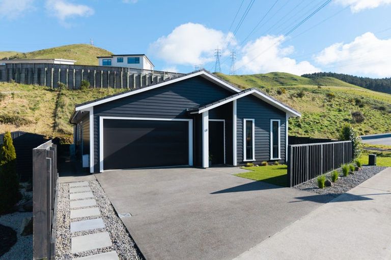 Photo of property in 131 Melksham Drive, Churton Park, Wellington, 6037