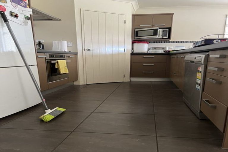 Photo of property in 9 Cairnsvale Rise, Manurewa, Auckland, 2105