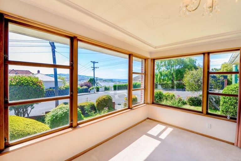 Photo of property in 64 Murray Street, Kew, Dunedin, 9012