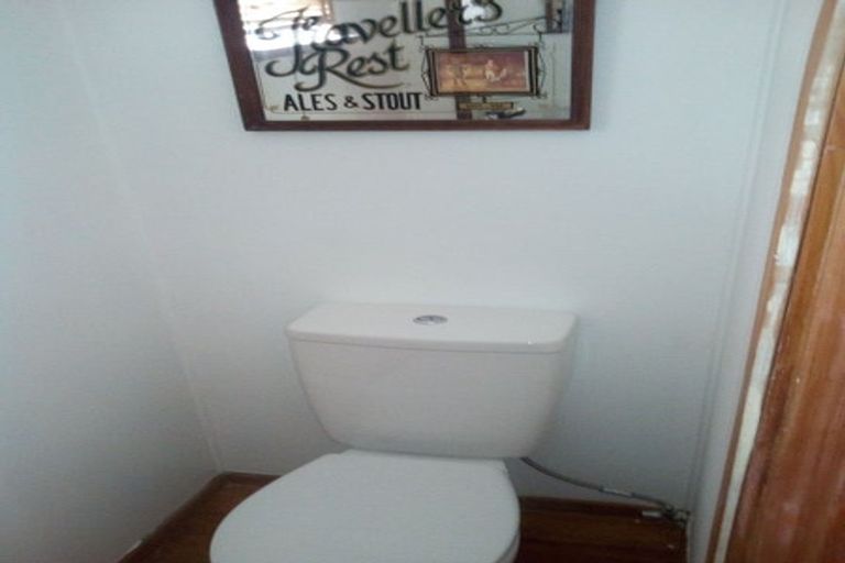 Photo of property in 60 Beach Haven Road, Beach Haven, Auckland, 0626