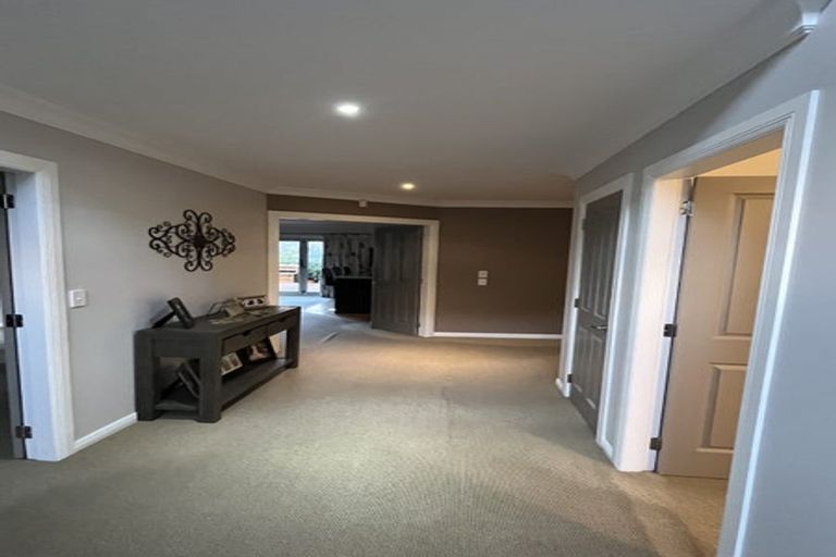 Photo of property in 19 Navigation Drive, Whitby, Porirua, 5024