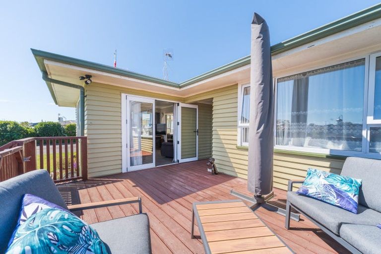 Photo of property in 18 Belvedere Crescent, Takaro, Palmerston North, 4412