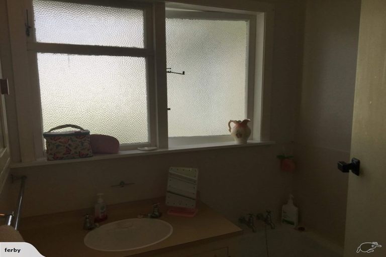 Photo of property in 106 Vogel Street, Woodville, 4920