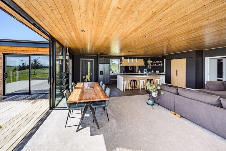 Photo of property in 389 Teschemakers Road, Teschemakers, Oamaru, 9492