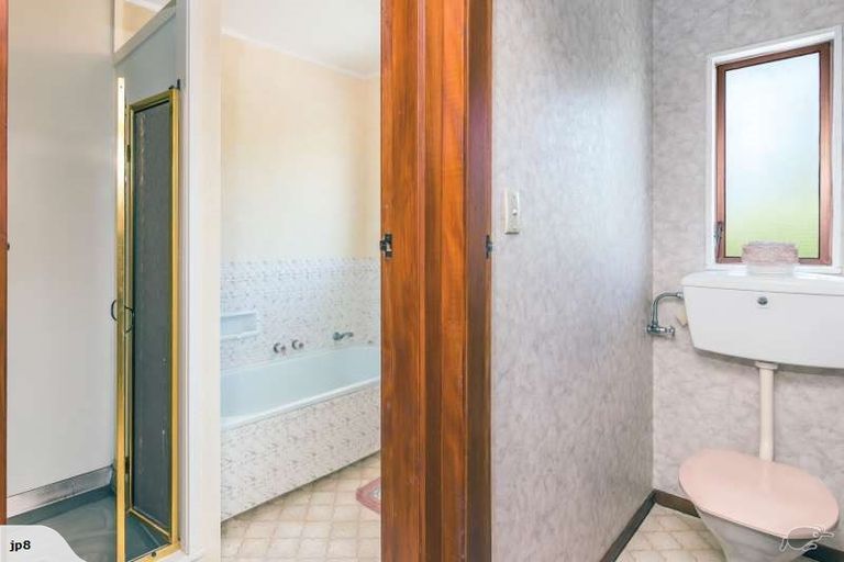 Photo of property in 2/15 Hilden Place, Hilltop, Taupo, 3330