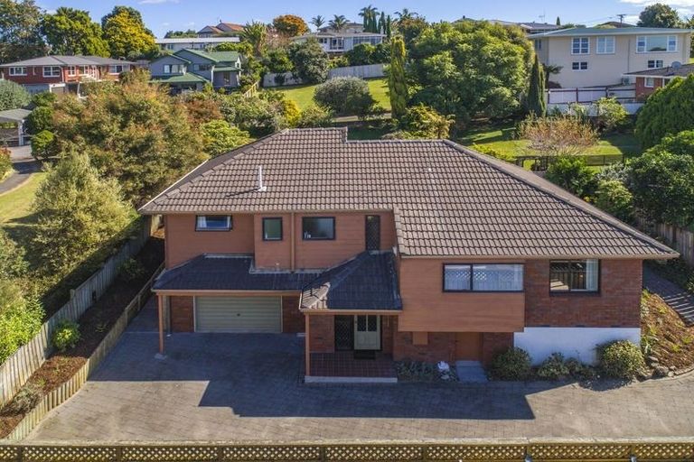 Photo of property in 18a Milton Road, Hospital Hill, Napier, 4110