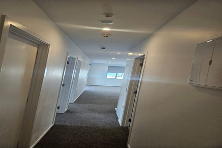 Photo of property in 206/28b Eileen Newey Place, Henderson, Auckland, 0612