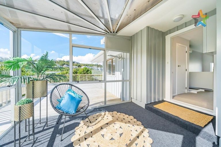 Photo of property in 26 Cedar Street, Maungaraki, Lower Hutt, 5010