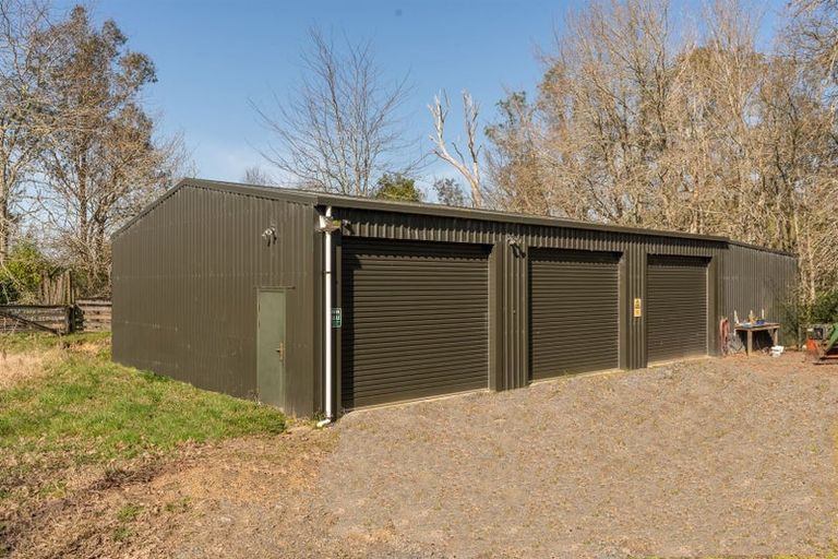 Photo of property in 1782 Te Pahu Road, Karamu, Hamilton, 3285