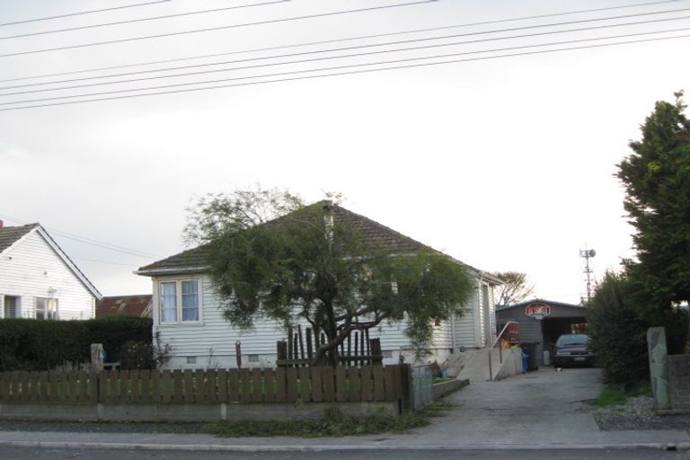 Photo of property in 20 Lanark Street, Balclutha, 9230