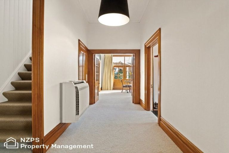 Photo of property in 44 Glendevon Place, Vauxhall, Dunedin, 9013