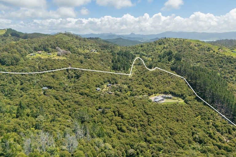 Photo of property in 1220f Te Rerenga Kuaotunu Road, Kuaotunu West, Whitianga, 3592