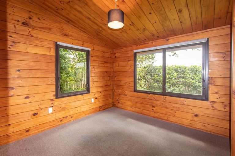 Photo of property in 80 Rewa Street, Inglewood, 4330