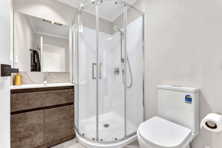 Photo of property in 7/66 Swanson Road, Henderson, Auckland, 0610