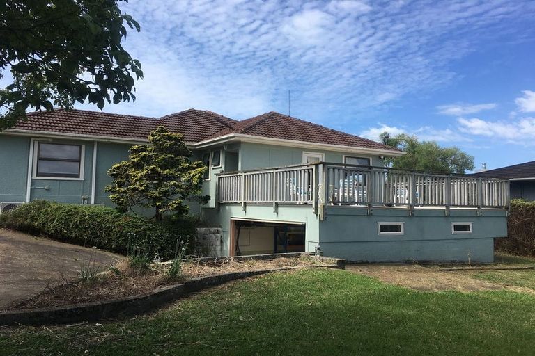 Photo of property in 46 Bleakhouse Road, Howick, Auckland, 2014