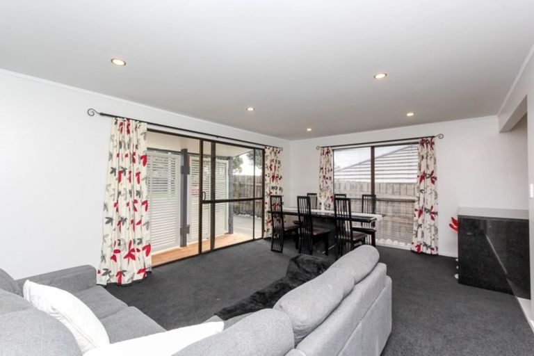Photo of property in 10 Antonia Place, Bell Block, New Plymouth, 4312