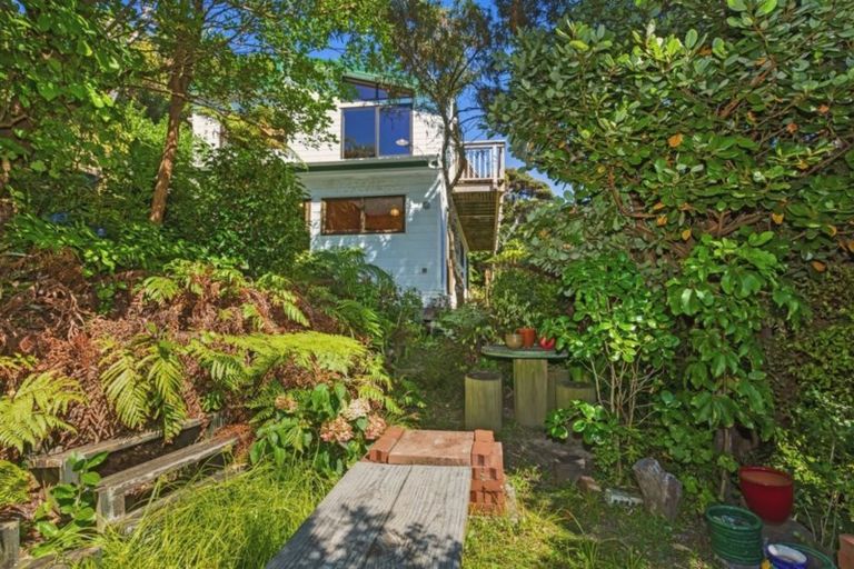 Photo of property in 88 Motuhara Road, Plimmerton, Porirua, 5026