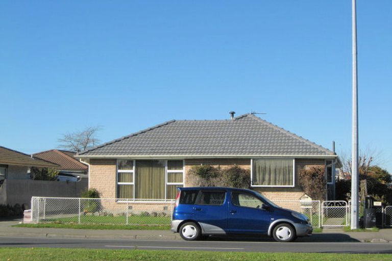 Photo of property in 768 Main North Road, Belfast, Christchurch, 8051